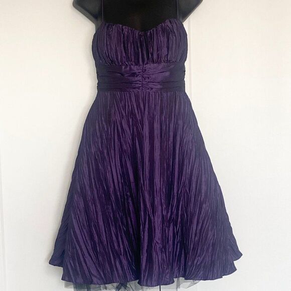 Purple Sweetheart Neckline Wedding Guest Dress Size 8 - Picture 1 of 8